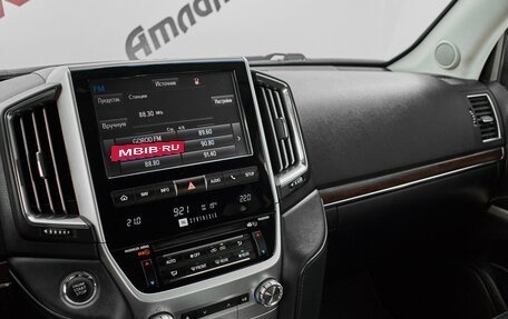 Toyota Land Cruiser 200, 2019 год, 7 000 000 рублей, 15 фотография