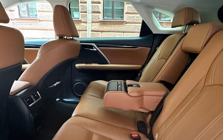 Lexus RX IV рестайлинг, 2019 год, 3 700 000 рублей, 8 фотография
