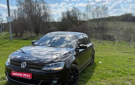 Volkswagen Jetta VI, 2011 год, 824 000 рублей, 1 фотография