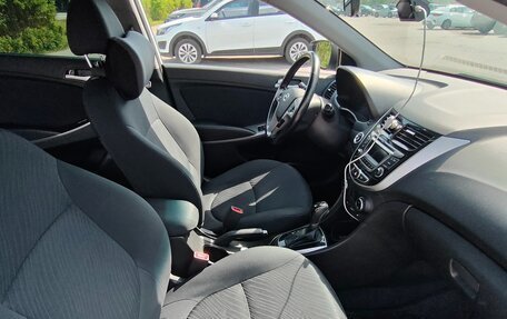 Hyundai Solaris II рестайлинг, 2016 год, 975 000 рублей, 7 фотография