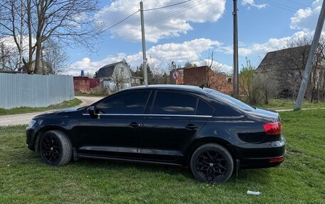 Volkswagen Jetta VI, 2011 год, 824 000 рублей, 5 фотография