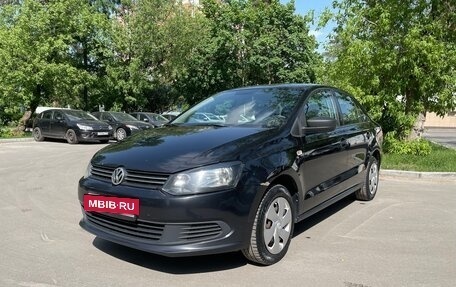 Volkswagen Polo VI (EU Market), 2014 год, 647 000 рублей, 2 фотография
