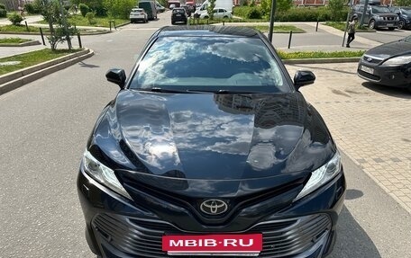 Toyota Camry, 2020 год, 3 250 000 рублей, 4 фотография