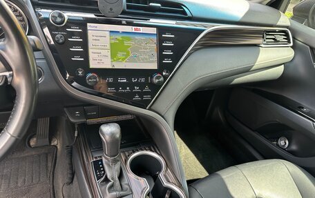 Toyota Camry, 2020 год, 3 250 000 рублей, 13 фотография