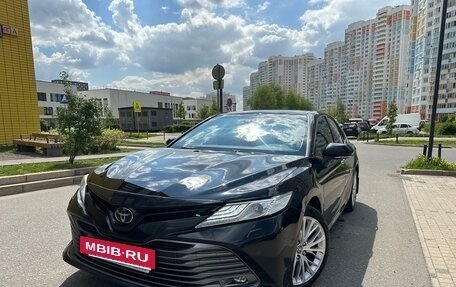 Toyota Camry, 2020 год, 3 250 000 рублей, 10 фотография