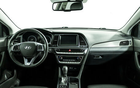 Hyundai Sonata VII, 2017 год, 2 047 000 рублей, 13 фотография