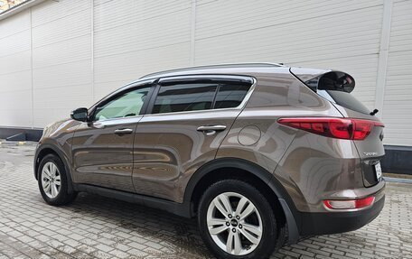 KIA Sportage IV рестайлинг, 2018 год, 1 890 000 рублей, 4 фотография