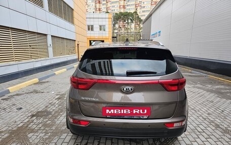 KIA Sportage IV рестайлинг, 2018 год, 1 890 000 рублей, 5 фотография