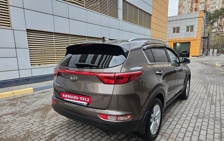 KIA Sportage IV рестайлинг, 2018 год, 1 890 000 рублей, 6 фотография