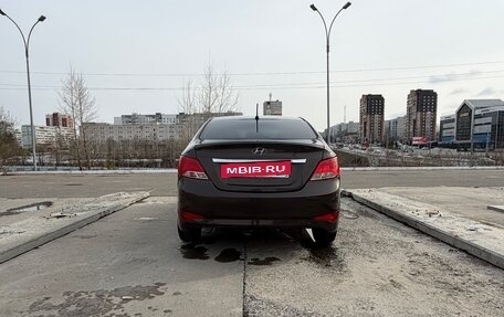 Hyundai Solaris II рестайлинг, 2015 год, 700 000 рублей, 7 фотография