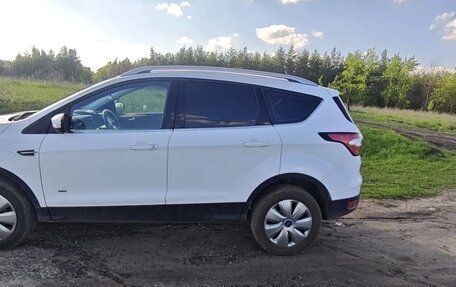 Ford Kuga III, 2018 год, 1 400 000 рублей, 2 фотография