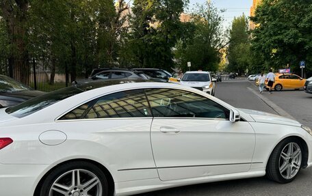 Mercedes-Benz E-Класс, 2013 год, 1 720 000 рублей, 5 фотография