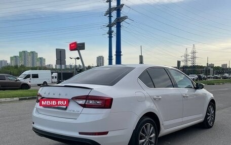 Skoda Octavia, 2022 год, 2 500 000 рублей, 4 фотография