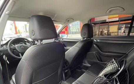 Skoda Octavia, 2022 год, 2 500 000 рублей, 11 фотография