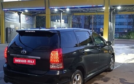 Toyota Wish II, 2003 год, 650 000 рублей, 4 фотография