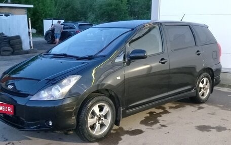 Toyota Wish II, 2003 год, 650 000 рублей, 1 фотография