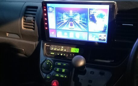 Toyota Wish II, 2003 год, 650 000 рублей, 15 фотография
