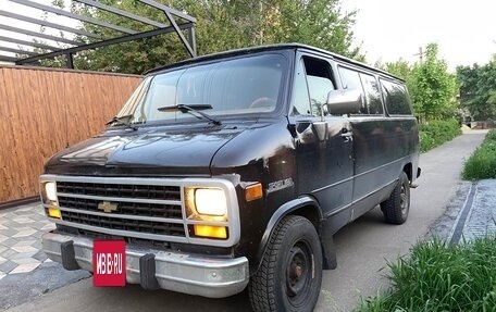 Chevrolet Van, 1996 год, 750 000 рублей, 2 фотография