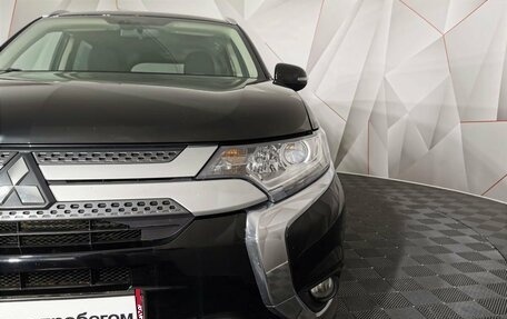Mitsubishi Outlander III рестайлинг 3, 2019 год, 1 845 000 рублей, 10 фотография