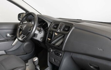 Renault Logan II, 2022 год, 1 001 700 рублей, 7 фотография