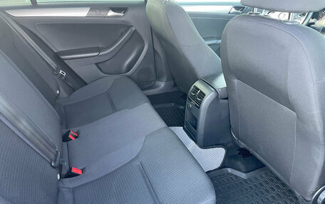 Volkswagen Jetta VI, 2016 год, 1 300 000 рублей, 11 фотография