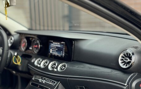 Mercedes-Benz E-Класс, 2019 год, 1 799 999 рублей, 3 фотография