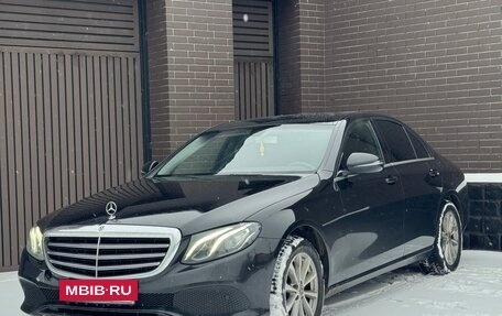 Mercedes-Benz E-Класс, 2019 год, 1 799 999 рублей, 10 фотография