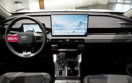 Toyota RAV4, 2026 год, 4 690 000 рублей, 12 фотография
