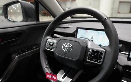 Toyota RAV4, 2026 год, 4 690 000 рублей, 11 фотография