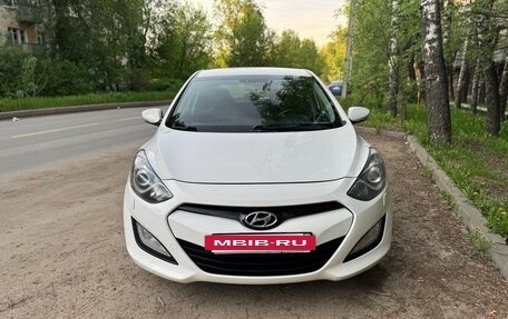 Hyundai i30 II рестайлинг, 2014 год, 920 000 рублей, 2 фотография