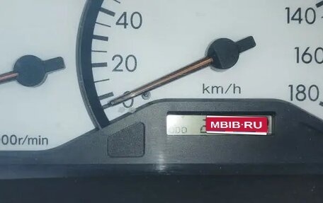 Toyota Allex i рестайлинг, 2001 год, 550 000 рублей, 1 фотография