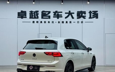 Volkswagen Golf VIII, 2023 год, 2 050 000 рублей, 3 фотография