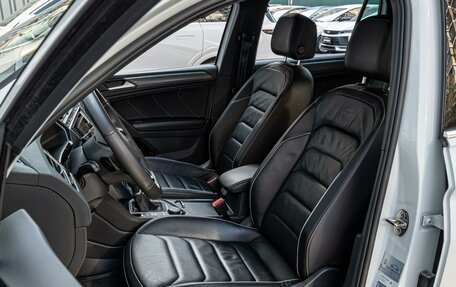 Volkswagen Tiguan II, 2021 год, 3 998 000 рублей, 10 фотография