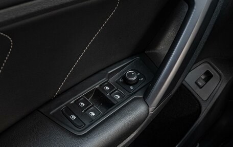 Volkswagen Tiguan II, 2021 год, 3 998 000 рублей, 20 фотография