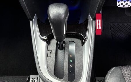 Toyota Yaris Cross, 2023 год, 1 650 000 рублей, 10 фотография