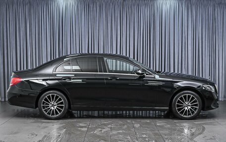 Mercedes-Benz E-Класс, 2019 год, 2 339 000 рублей, 5 фотография