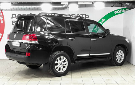 Toyota Land Cruiser 200, 2015 год, 5 890 000 рублей, 4 фотография