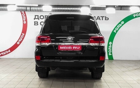 Toyota Land Cruiser 200, 2015 год, 5 890 000 рублей, 5 фотография