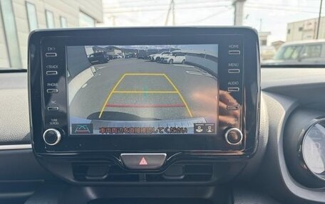Toyota Yaris, 2023 год, 880 000 рублей, 15 фотография