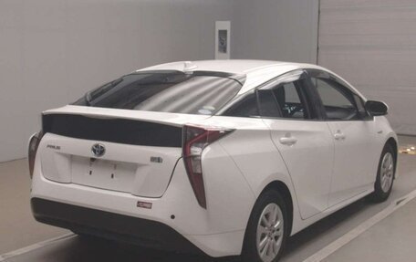Toyota Prius IV XW50, 2019 год, 1 715 000 рублей, 2 фотография