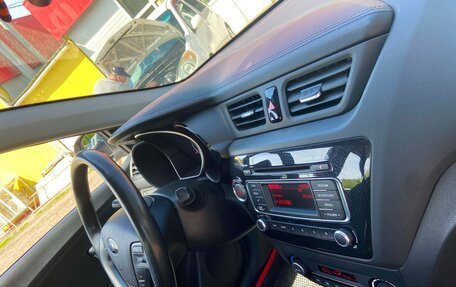 KIA Rio III рестайлинг, 2016 год, 1 300 000 рублей, 25 фотография
