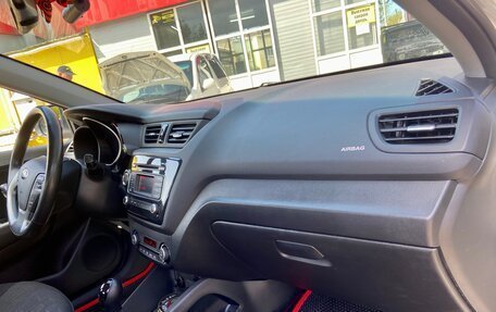 KIA Rio III рестайлинг, 2016 год, 1 300 000 рублей, 24 фотография