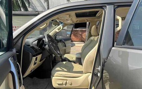 Toyota Land Cruiser Prado 150 рестайлинг 2, 2015 год, 3 060 000 рублей, 2 фотография