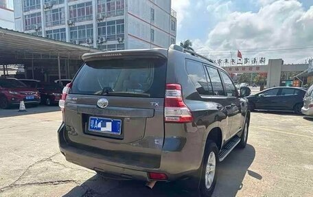 Toyota Land Cruiser Prado 150 рестайлинг 2, 2015 год, 3 060 000 рублей, 8 фотография
