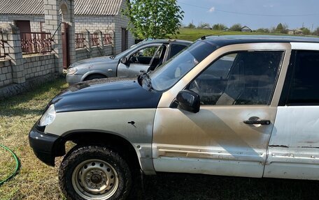 Chevrolet Niva I рестайлинг, 2006 год, 170 000 рублей, 3 фотография
