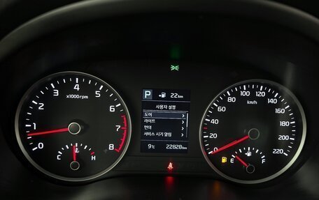 KIA Stonic, 2018 год, 1 310 010 рублей, 13 фотография