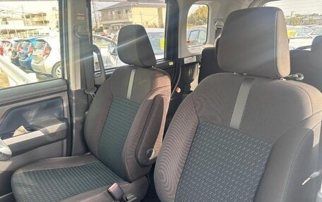 Toyota Roomy I, 2020 год, 860 000 рублей, 17 фотография