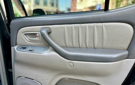Toyota Sequoia II рестайлинг, 2001 год, 1 130 000 рублей, 8 фотография