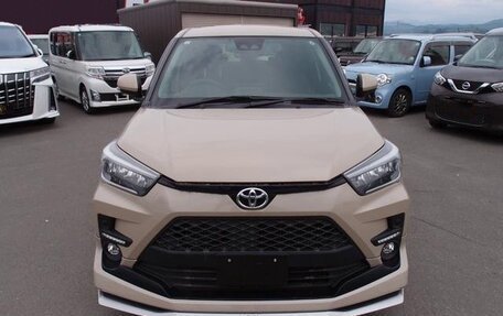 Toyota Raize I, 2022 год, 1 259 000 рублей, 2 фотография