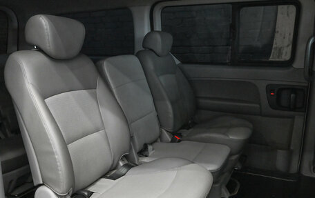 Hyundai Grand Starex Grand Starex I рестайлинг 2, 2010 год, 1 500 000 рублей, 10 фотография